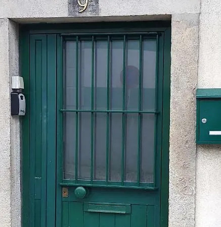 Appartement * 5 Star In Historic District * Walk 2 Alfama! *